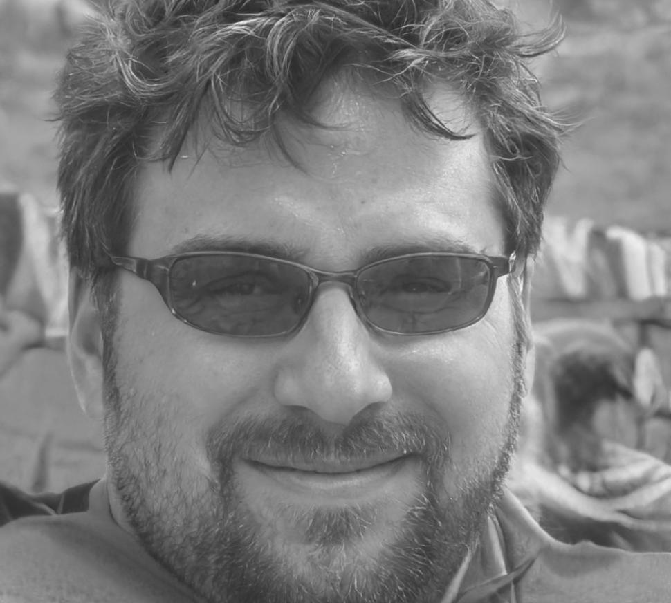 Portret instructor Rareș Moldovan, specialist în planificare financiară